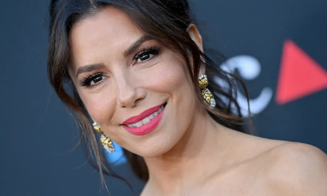 Wow! This is actress Eva Longoria's husband.